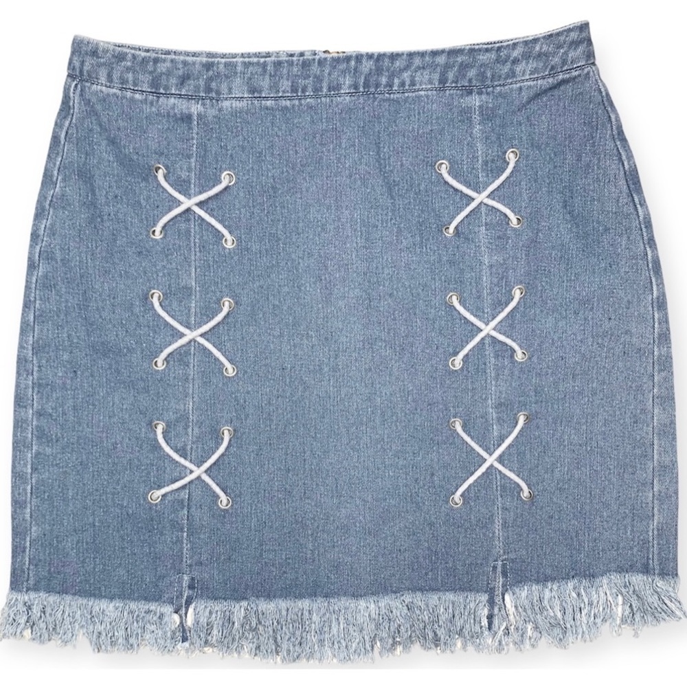 Hayden Denim Fringe Criss Cross Skirt Women’s Size Large Exposed Zipper Closure